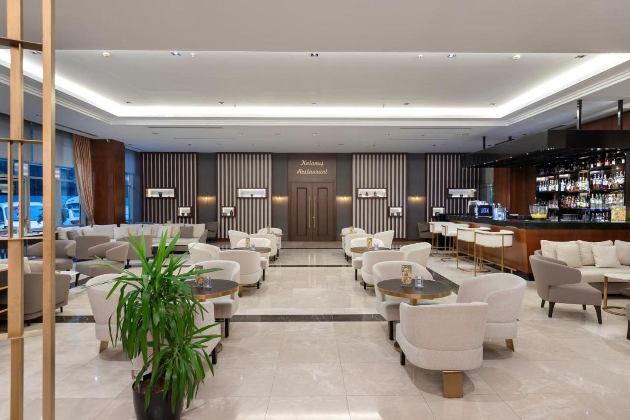 Miracle Istanbul Asia Airport Hotel & Spa Esterno foto The lounge at Istanbul Atatürk Airport