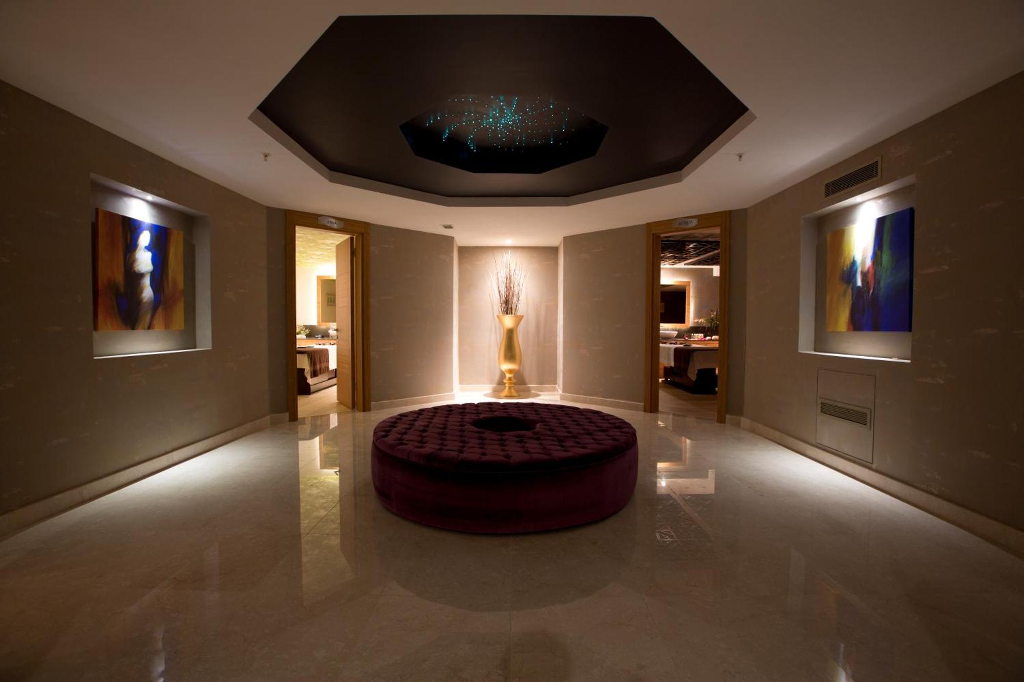 Miracle Istanbul Asia Airport Hotel & Spa Esterno foto The Spa at The Dorchester