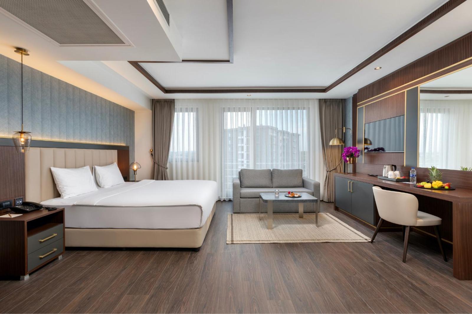 Miracle Istanbul Asia Airport Hotel & Spa Esterno foto Deluxe Room